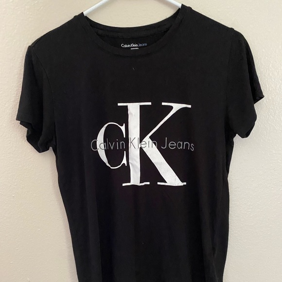 Calvin Klein basic tee - Picture 2 of 3